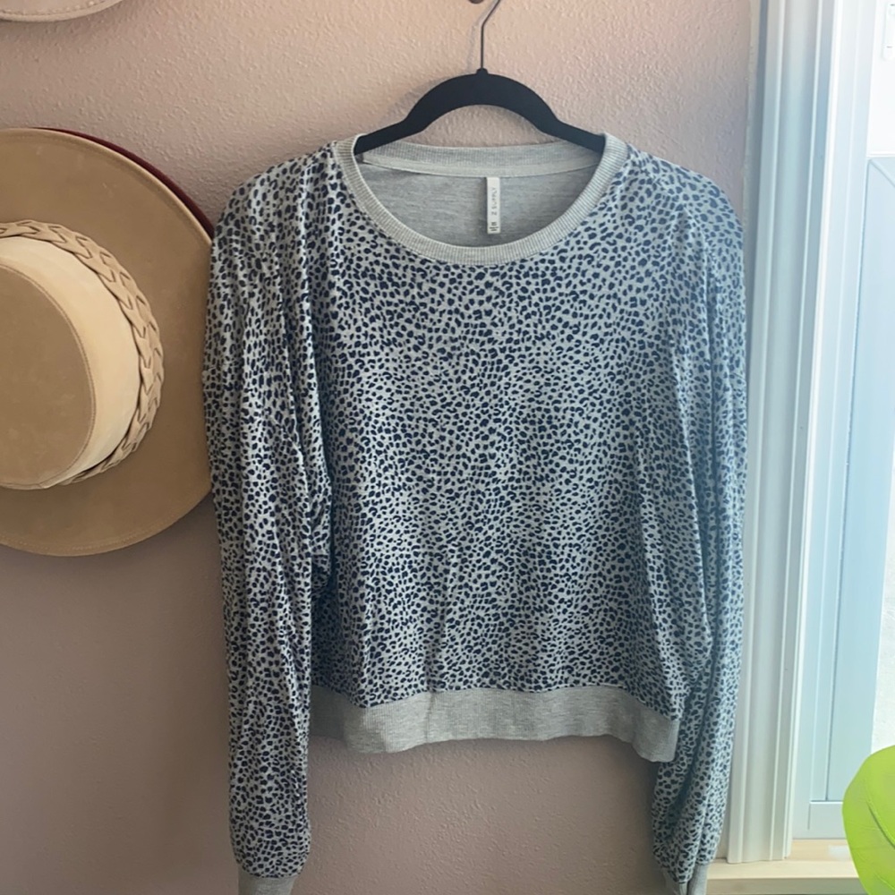 Cropped lounge sweatshirt